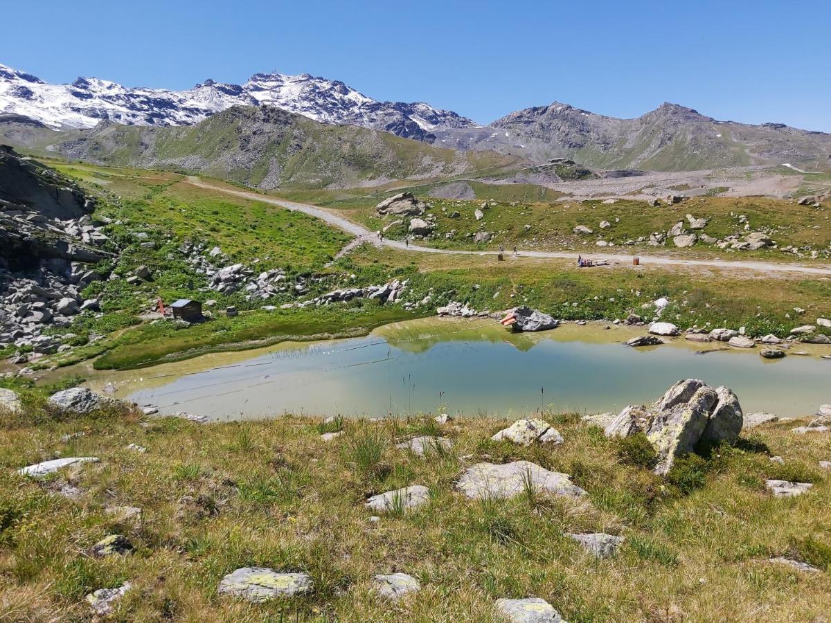 Vue Sur La Montagne, Au Pied Des Pistes 411 Val Thorens